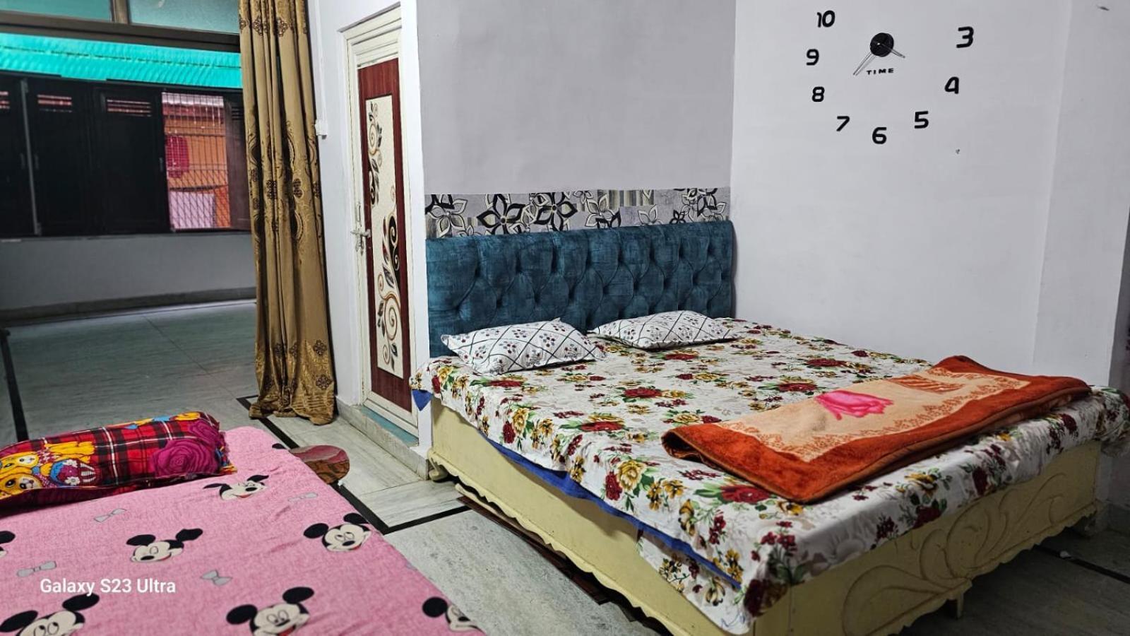 Aparna Niwas Home Stay Family Friendly Варанаси Экстерьер фото