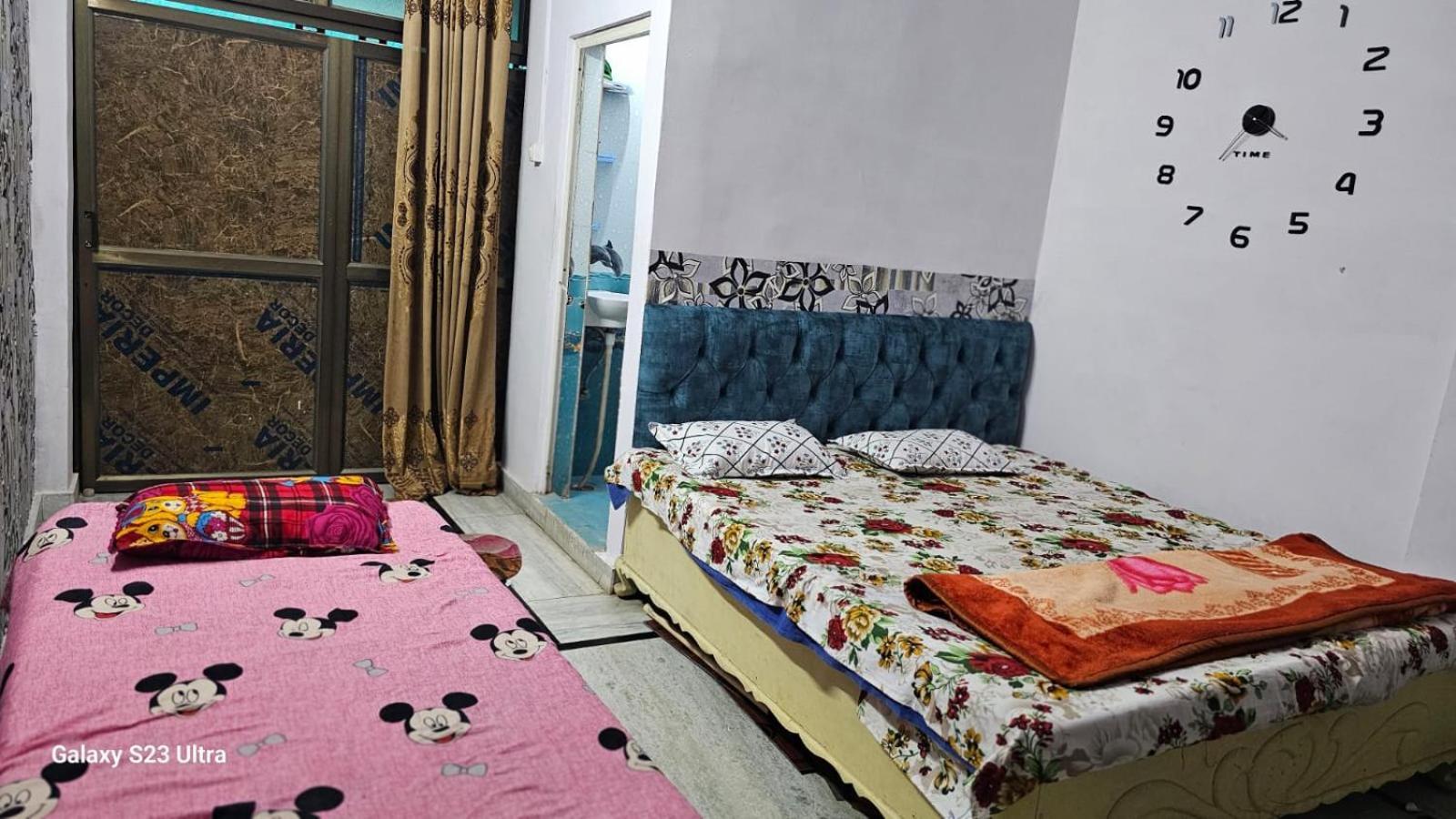 Aparna Niwas Home Stay Family Friendly Варанаси Экстерьер фото